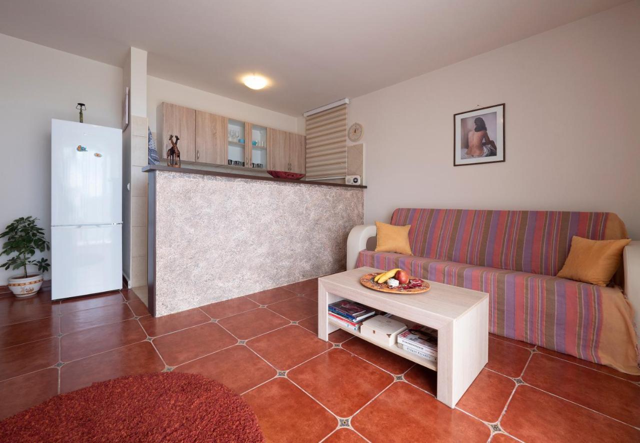 Casa Al Mare Petrovac, Montenegro Екстериор снимка