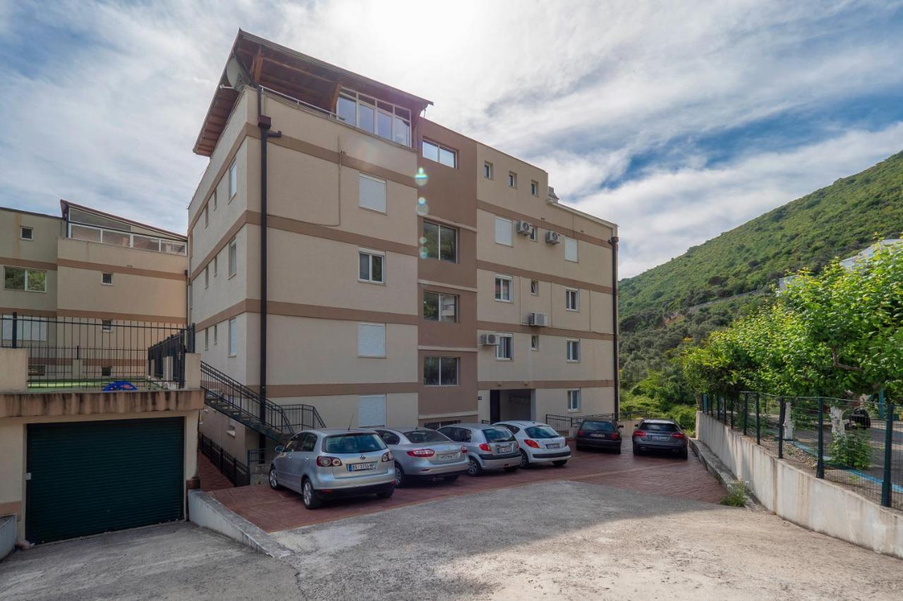 Casa Al Mare Petrovac, Montenegro Екстериор снимка